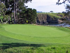 Pebble Beach 5th Green