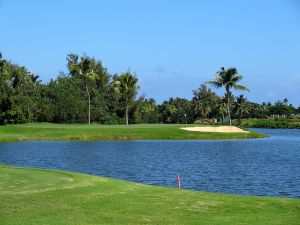 Kauai Lagoons (Moana) 8th Green