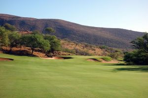 Manele 4th Approach