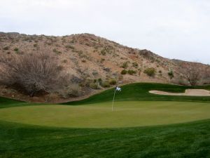 Cascata 16th Green