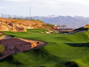 Wolf Creek 18th Fairway