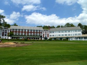 Mid Pines Clubhouse