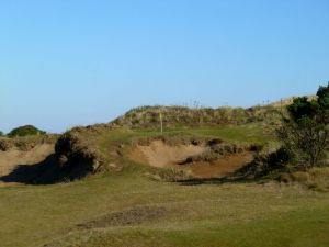 Pacific Dunes 11th Bunker