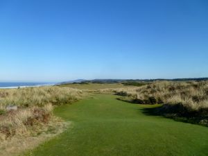 Pacific Dunes 12th Tee