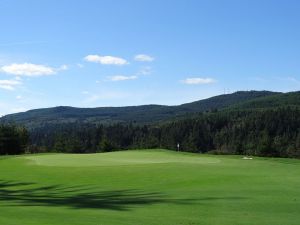 Salish Cliffs 4th Green